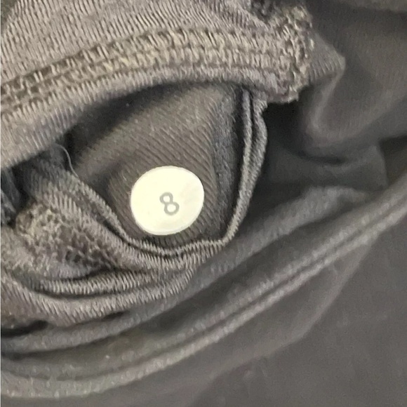 LULULEMON Flashback hoodie size 8 off shoulder kangaroo pocket black comfortable - Picture 9 of 9